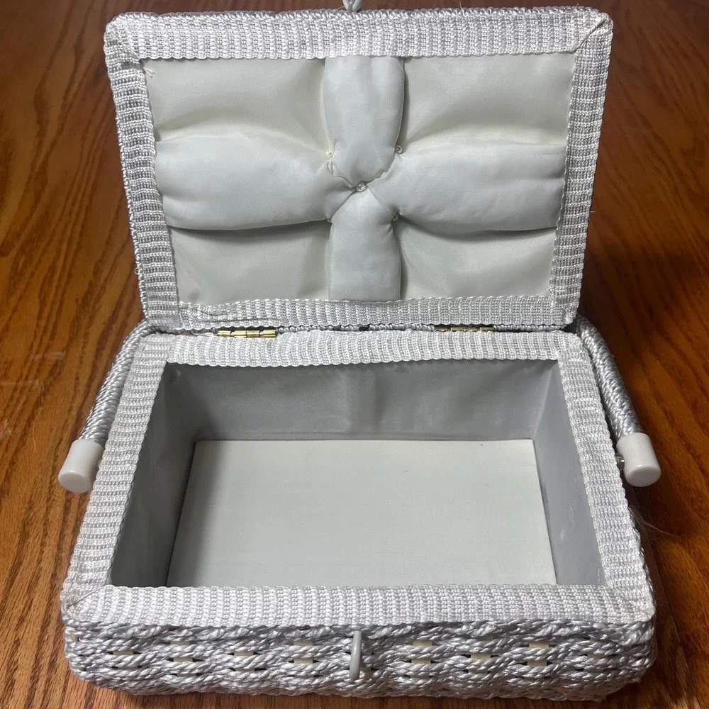 VTG Woven Sewing Basket Box Floral Tapestry Lid Taiwan cottage Box Needlework
